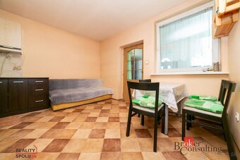 Predaj rodinného domu v Trávniku v tichej lokalite s veľkým - 9