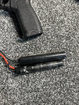 Delta Armory CQB-R Bravo - 9