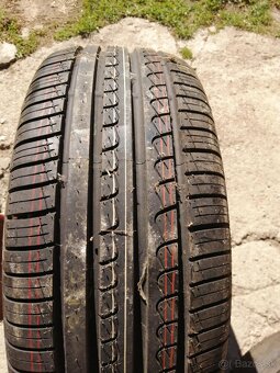Pneu r16 - 9