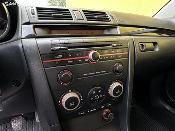 Mazda 3 1.6 Benzín /77kW KLIMA r.v. 2006 - 9