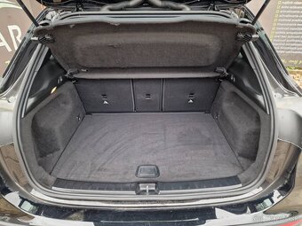 Mercedes-Benz GLA 180 A/T - 9