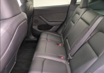 Tesla Model Y 2023 Standard Range - 9