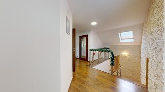 SPOJTE BÝVANIE S PODNIKANÍM V TRNAVE - 9