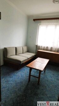 Na predaj rodinný dom s garážou, pozemok výmera 2003 m2 Horn - 9