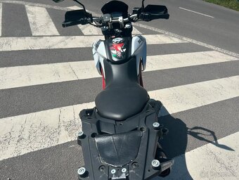 Ducati Hyperstrada 939 - 9