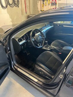 Škoda Superb 2.0 tdi 4x4 DSG - 9