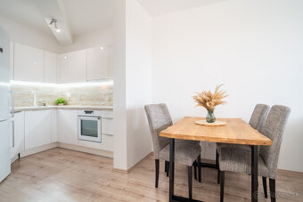 Na prenájom slnečný 3-izbový byt v Malackách - 9