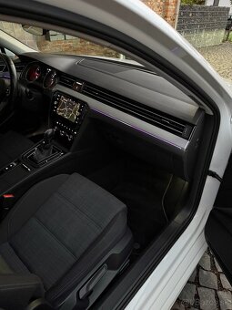 Passat R-line 2.0tdi DSG MATRIX - 9