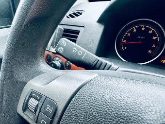 Opel Astra H GTC 1.6 benzin naj. len 132 000km - 9