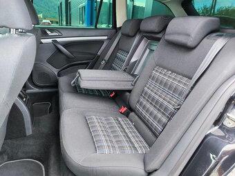 Škoda Octavia Combi II 2.0TDI 103KW STYLE 2012 - 9