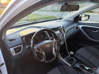 Hyundai i30 CW Combi 1.6 CRDI 81kw - 9