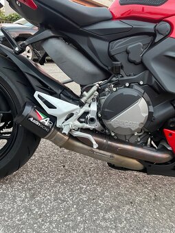 Ducati Streetfighter V2 2022 - 9