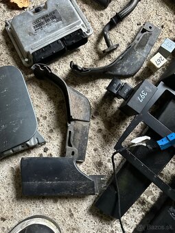 Náhradné diely Audi A4 - 9