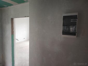 Tehlový dvojizbový byt s terasou v centre mesta - 9