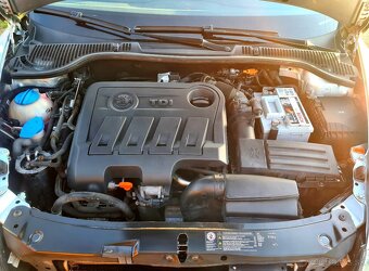 Škoda Octavia II FACELIFT 2013 Combi 2,0TDI 103KW TOP STAV - 9