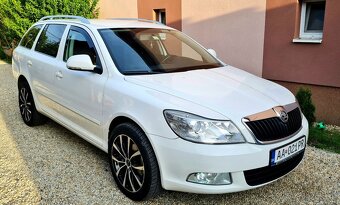 ŠKODA OCTAVIA COMBI FACELIFT 2.0 CR TDI KUPENE V SR - 9