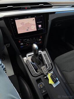 VW ARTEON R-LINE 2.0TDi DSG 110kW 2022 MATRIX/ŤAŽNÉ/VIRTUAL - 9