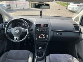 VW Touran 1.6TDI diesel, 77kW, MT/6, rok:11.2010. - 9