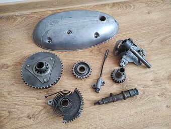 Predám diely na Jawa ČZ 250/353, Jawa pérák a ČZ 175/470 - 9
