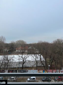 Kompletne zrekonstruovana garsonka vo vybornom prostredi - 9