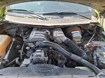Dodge RAM 2500 8.0 V10 4x4 - 9