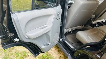 Jeep Cherokee 2.8 CRD 16V Limited A/T - 9