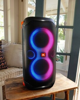 Prenájom JBL PartyBox 710 – silný zvuk pre vašu oslavu - 9