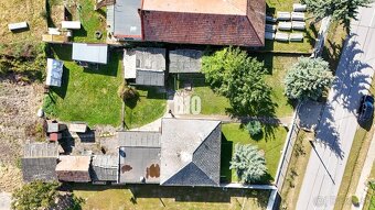 Rodinný dom s veľkým pozemkom (4641 m2)  - Ondrejovce - 9