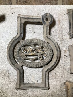 Liatinové dekorácie - 9