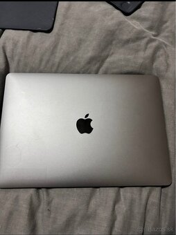 MacBook pro - 9