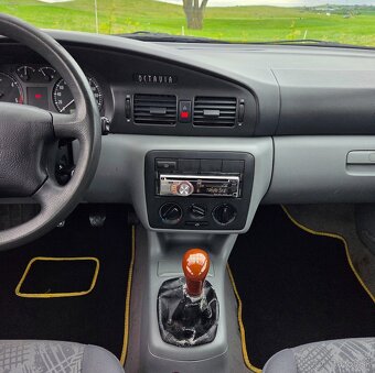 Škoda Octavia 1.9 TDI 66KW/90 koní - 9