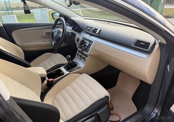 Volkswagen Passat CC 2.0 TDI BlueMotion - 9