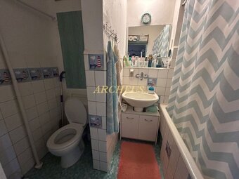 2 IZBOVÝ BYT TEHLA , 59 m2 - ČSL. ARMÁDY - KE - STARÉ MESTO - 9