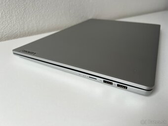 Lenovo IdeaPad Slim 5 16IRL8 Cloud Grey celokovový - 9