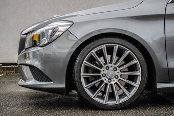 Mercedes-Benz CLA 250 4MATIC - 9