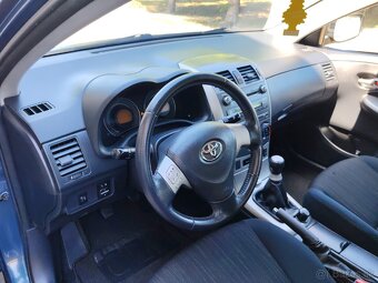 Toyota Corolla - 9