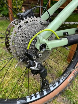 Celoodpružený elektrobicykel CTM Switch Pro 2019 Mullet - 9