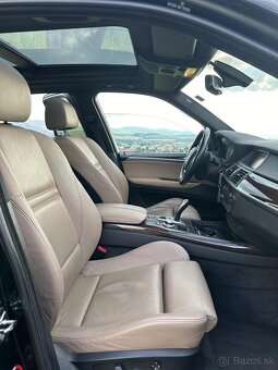 BMW X5 4.8i - 9