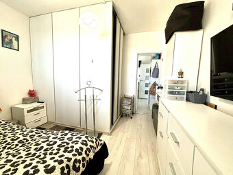EXKLUZÍVNE NA PREDAJ – 3-IZBOVÝ BYT S DVOMA BALKÓNMI, UL. MO - 9