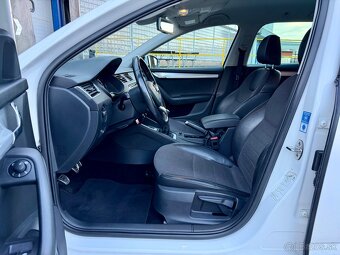 Škoda Octavia Combi 2.0TDI 150ps Style+LED+Top stav - 9