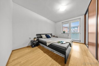 PRIESTRANNÝ 2-IZB. BYT, 2x LOGGIA, PIVNICA, KLIMATIZÁCIA - 9