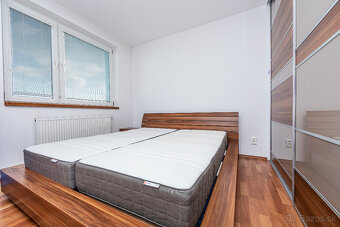 PRENÁJOM-3-IZBOVÝ BYT 90 m², PO RENOVÁCII ,PETRŽALKA, HÁJE - 9