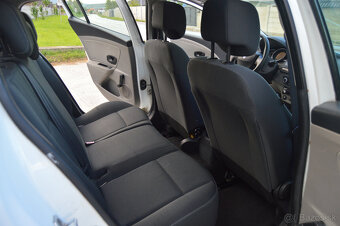 Renault Megane 1.6 16V benzín r.v.2009 iba 149tis.km - 9