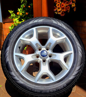 alu R17 5x108, zimné pneu NOKIAN 235/55, orig. Ford KUGA - 9