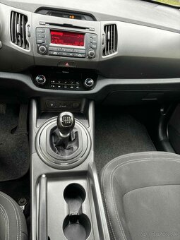 Kia Sportage 2.0 CRDi VGT 2WD LX - 9