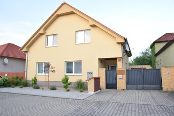 Kompletne zariadený dom s dvomi bytmi u nás v Zóhri - 9