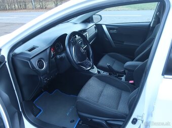 TOYOTA AURIS TOURING SPORT 1.8 Automat - 9
