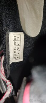 Kolieskové korčule - 9