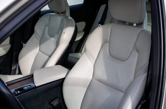 Volvo XC60 2.0 T8 Momentum AWD - 9