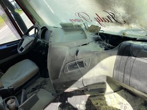 Predám Iveco stralis 480 E6 automat r.v. 2016 - poškodené - 9